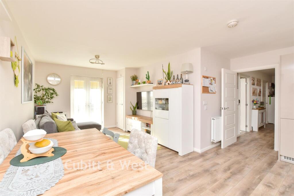 Apartment in Brighton - View 4