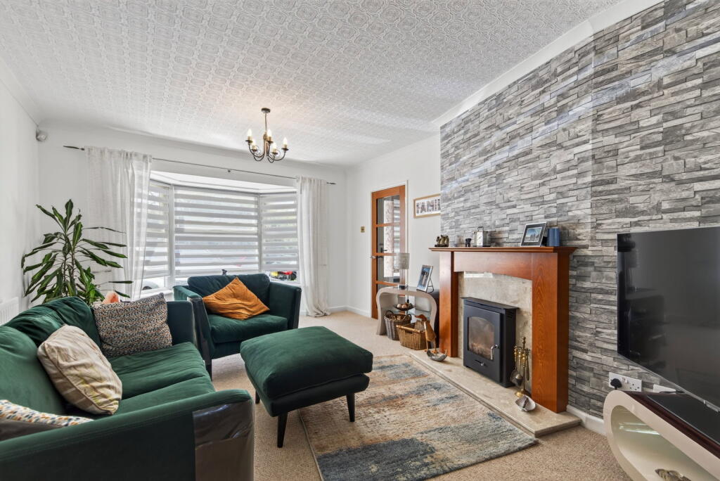 House in Kettering, Leisure Village - View 3
