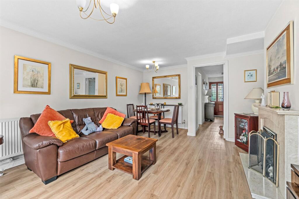 House in Twickenham - View 3