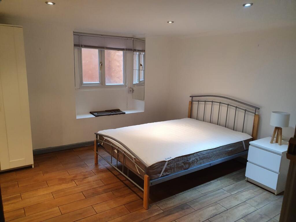 Double Room, 4 Upper Church Road