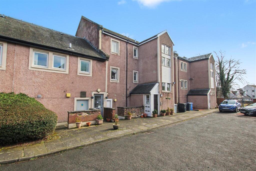 Main image of property: St. Vincent Place, Lanark
