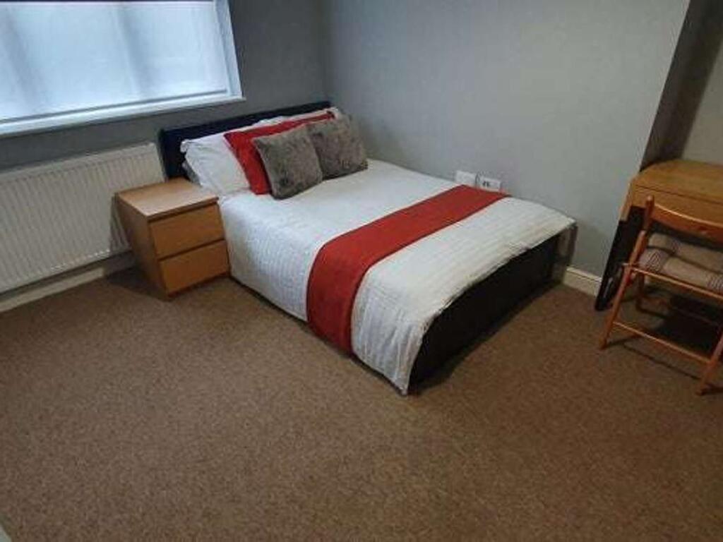 Main image of property: Charles Avenue 1