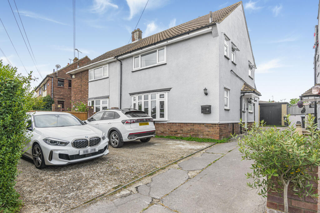 Main image of property: Alderwood Drive, Abridge, RM4