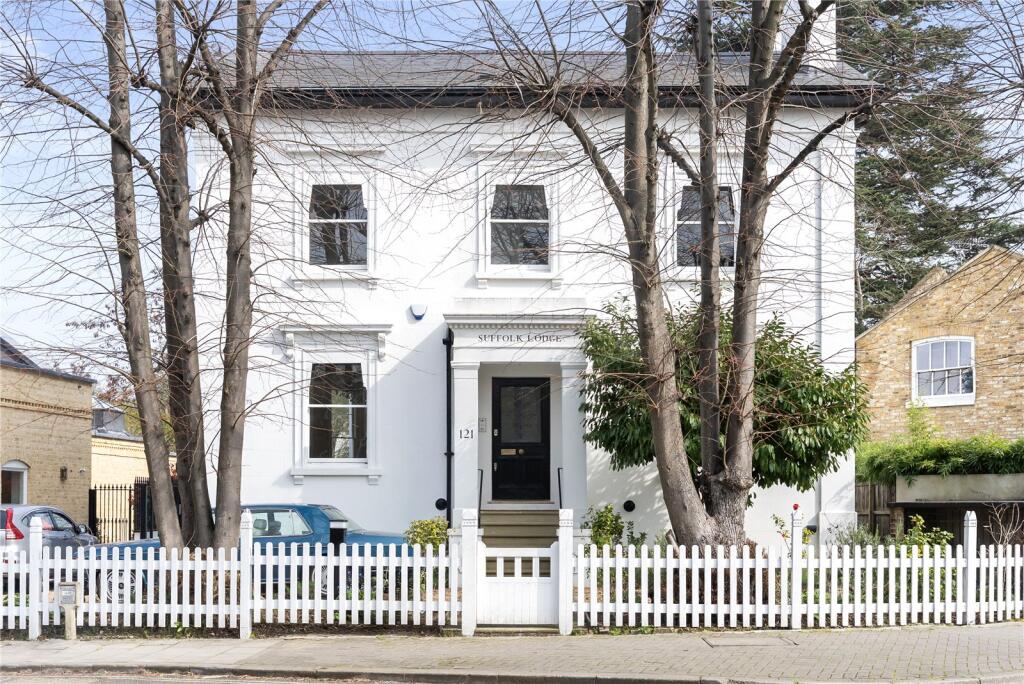 Main image of property: Suffolk Lodge, Park Hill, SW4