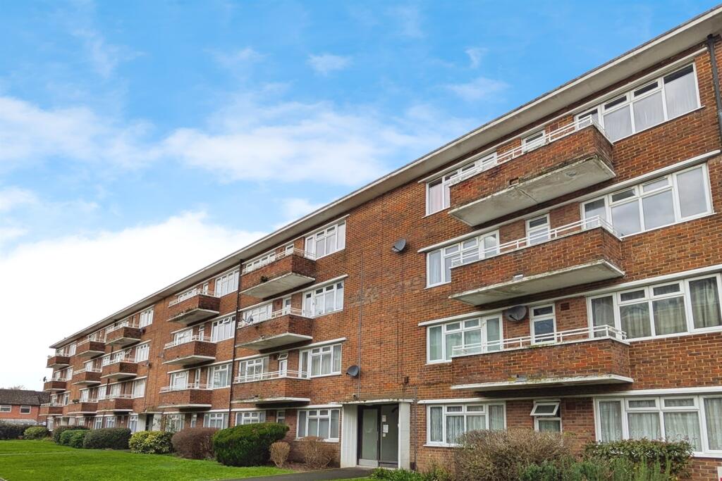 Main image of property: Withewood Mansions, Shirley, Southampton, SO15