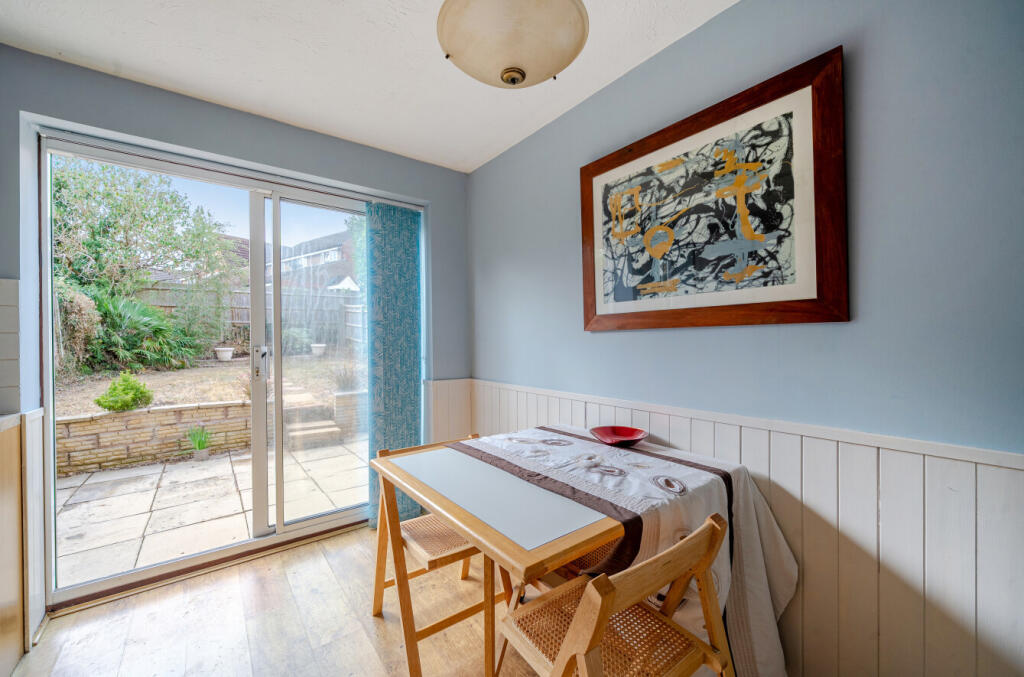 House in Vale of White Horse, Great Faringdon - More