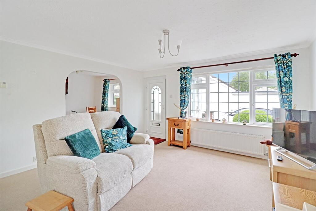 School Close, Fremington, Barnstaple, Devon, EX31 photo 2