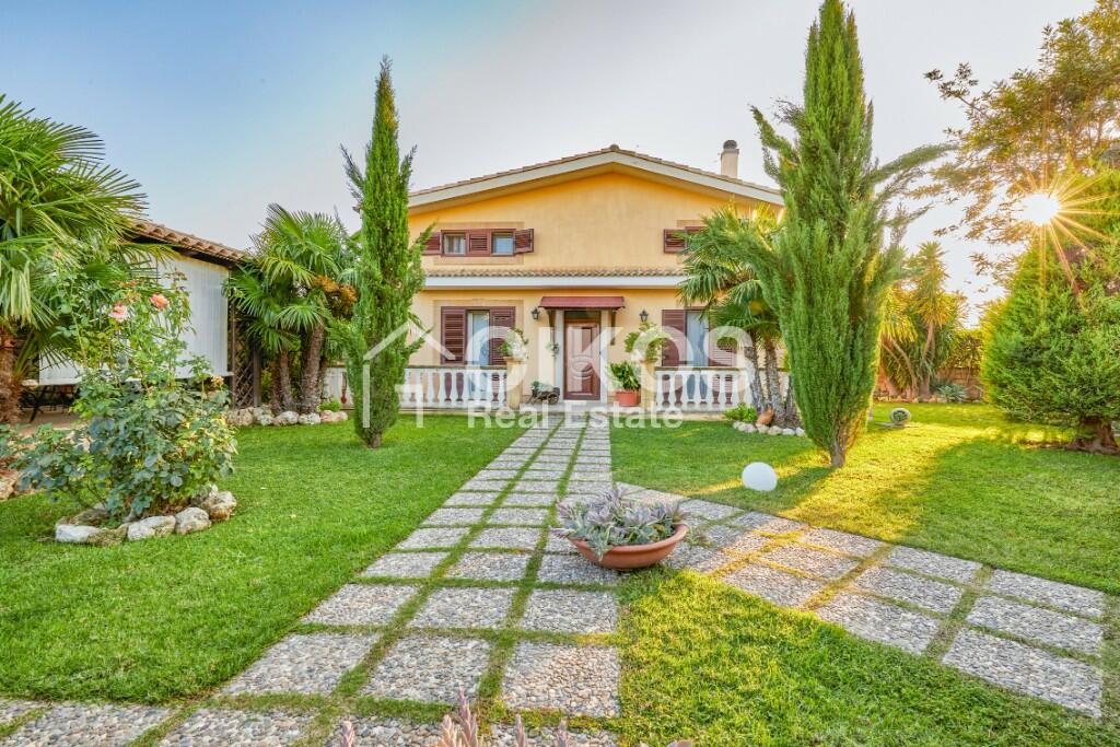Main image of property: Noto, Syracuse, Sicily