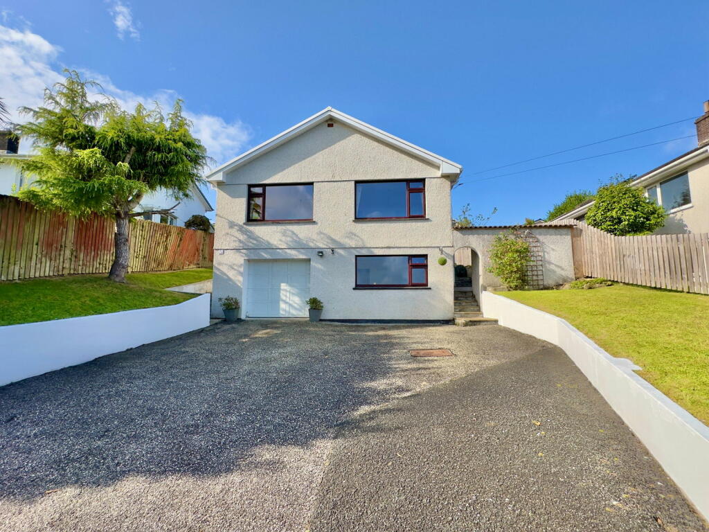 4-bed detached on 27, Westerlands Road, Wadebridge, PL27 7EU, £495,000