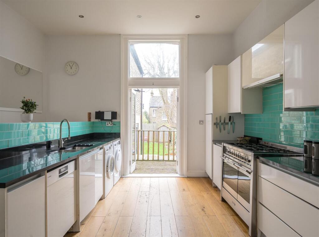 House in London, Brondesbury Park, Brondesbury - View 5