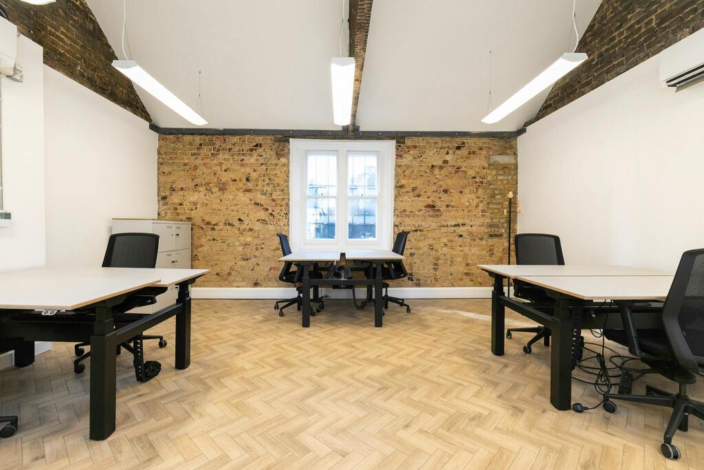 21 Liverpool Street 6.jpg