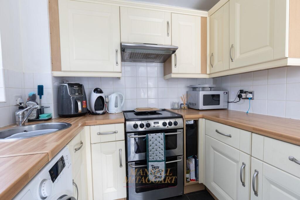 Leybourne Close, Crawley, RH11 - View 6