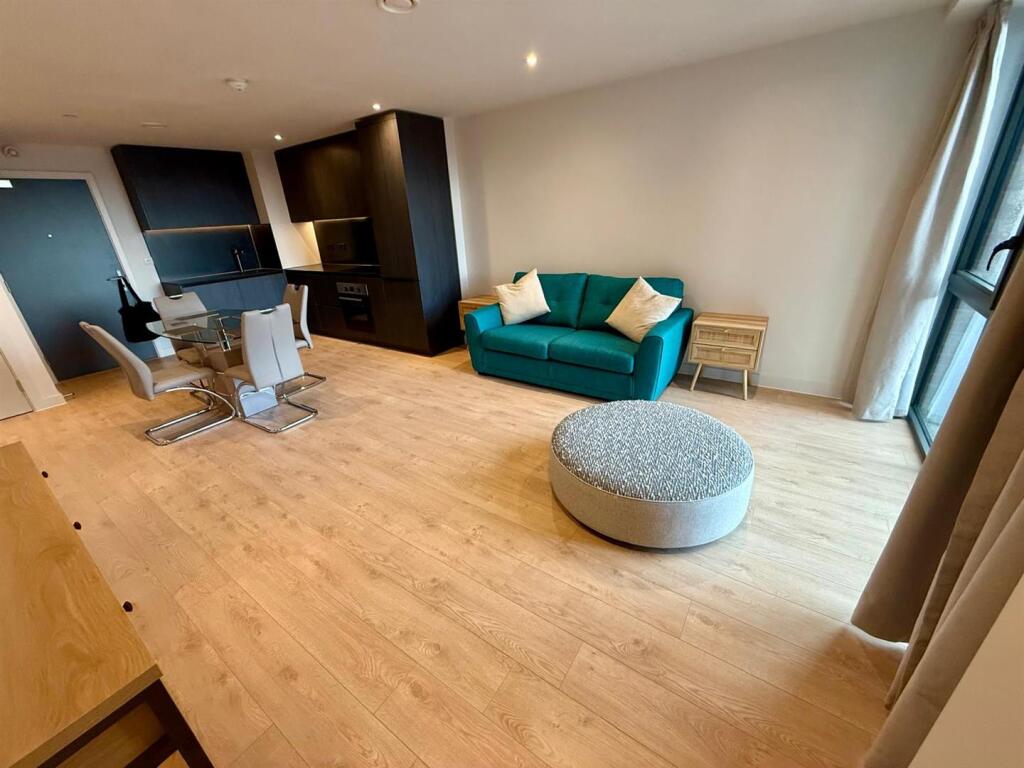 Main image of property: Waterhouse Gardens, Manchester