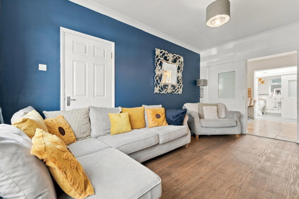House in London - View 3
