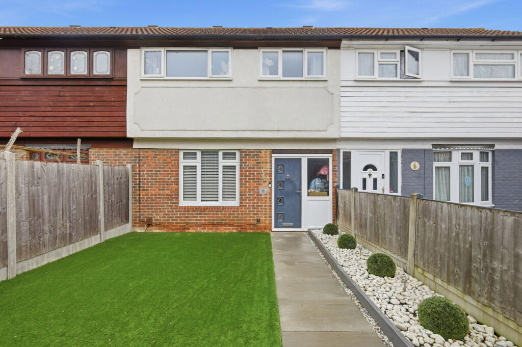 Main image of property: Parkside, Basildon, SS13 1NL