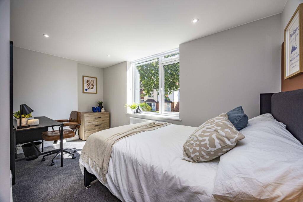 House in Nottingham - View 5