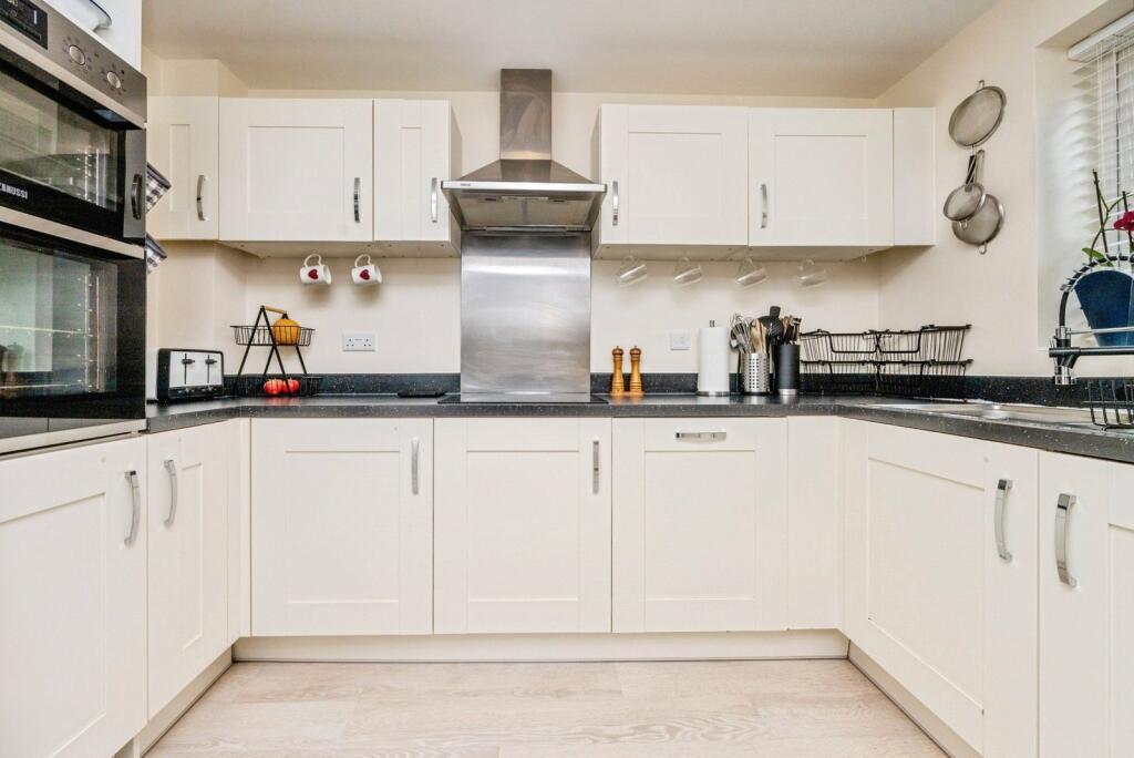 House in Stratford-on-Avon, Stratford-upon-Avon - View 5