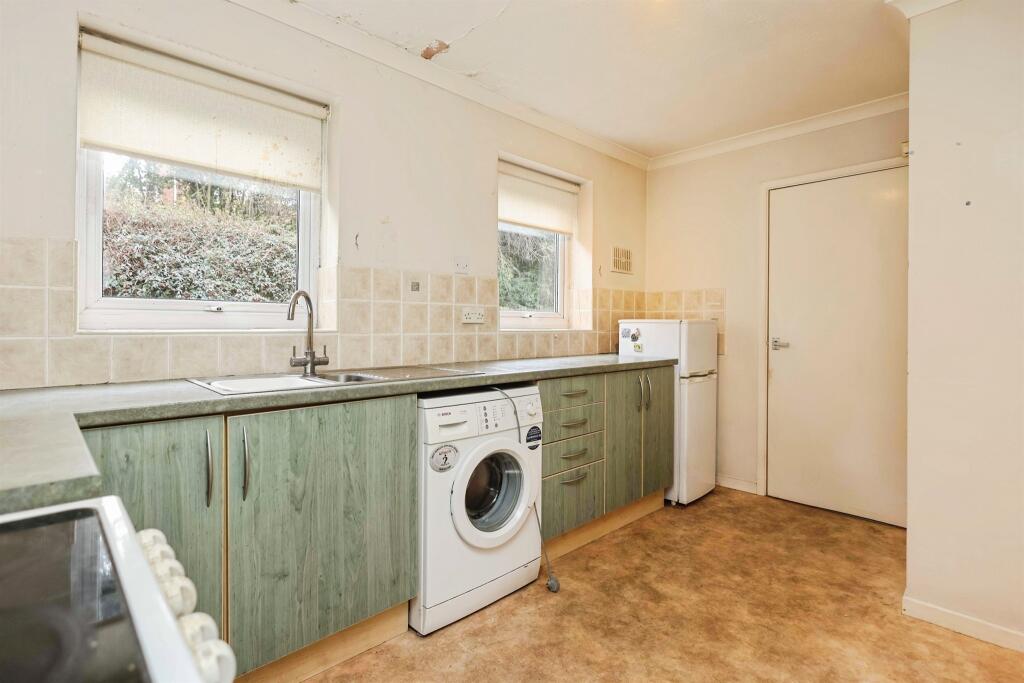 Additional image 8 of Apperley Way, Halesowen