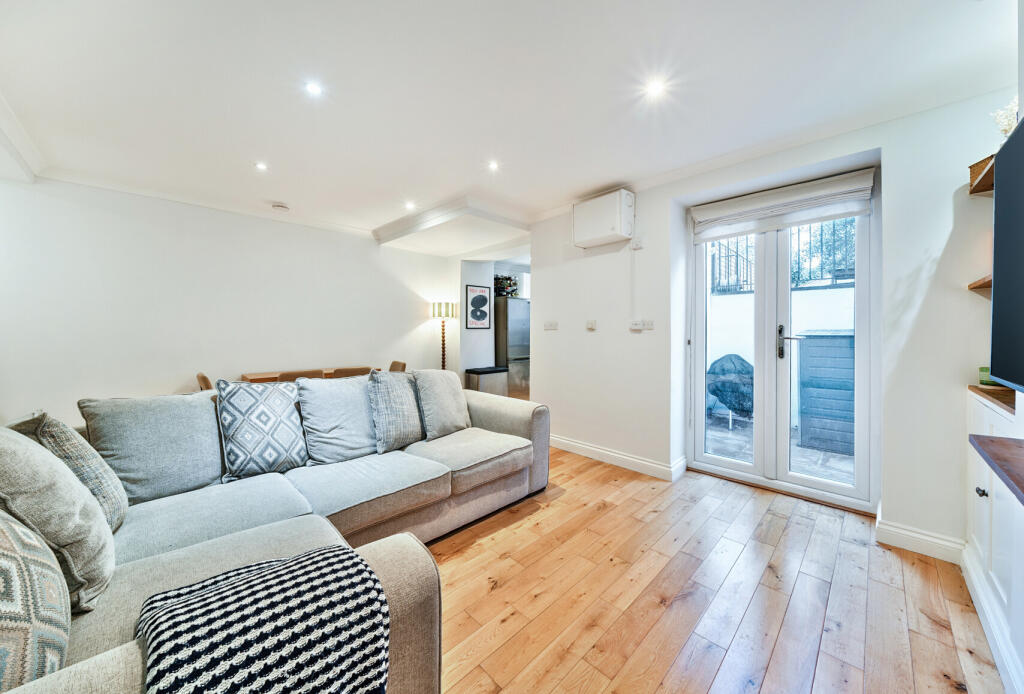 Main image of property: Byrne Road, LONDON, SW12