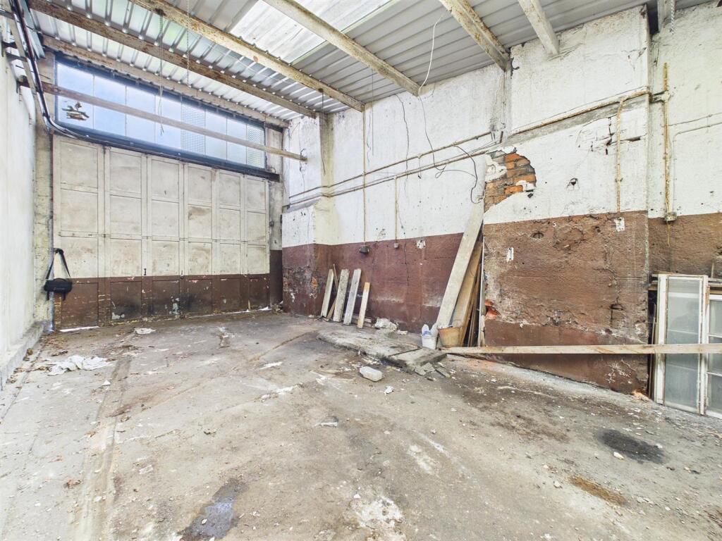 9 - Garage Workshop for Auction, St Werburghs, Bri