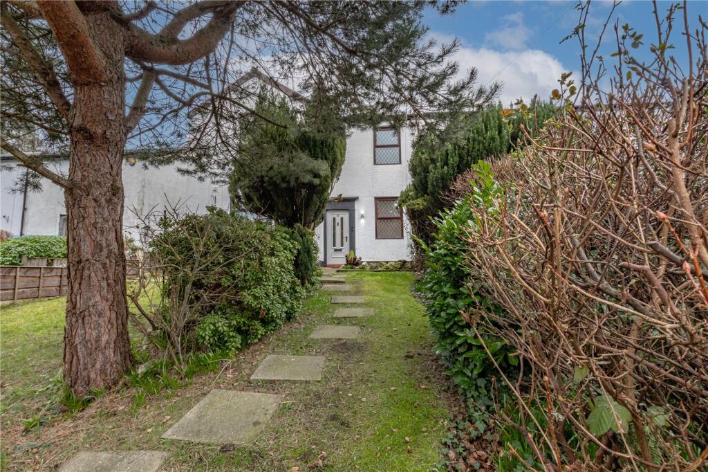 Main image of property: Dogford Road, Royton, Oldham, Greater Manchester, OL2