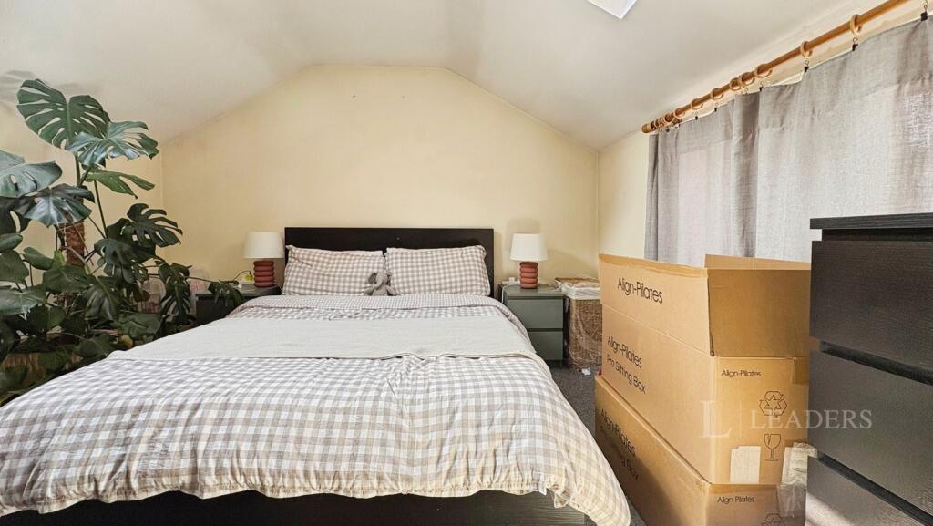 Apartment in Worcester - View 3