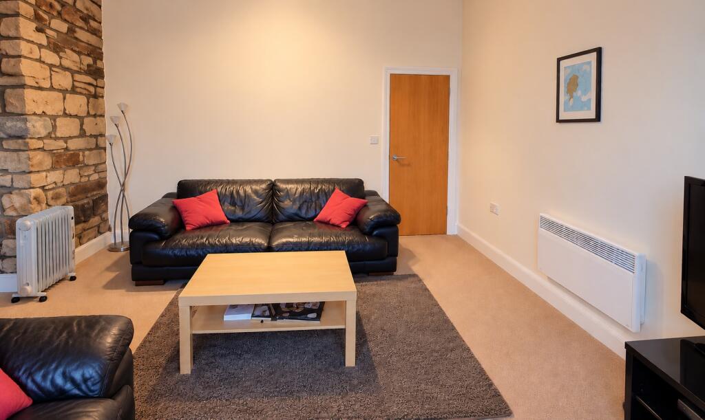 Apartment in Huddersfield - View 2