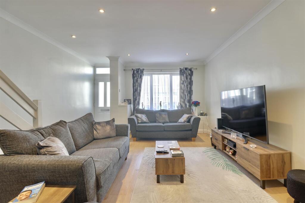 House in Portsmouth - View 5