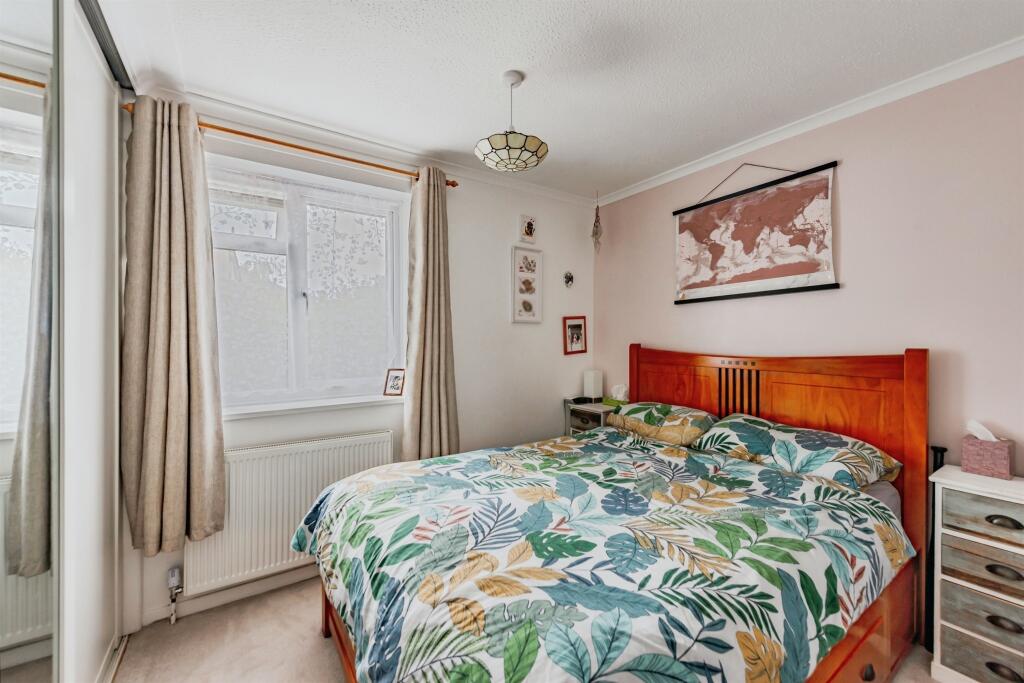 House in Haywards Heath - More