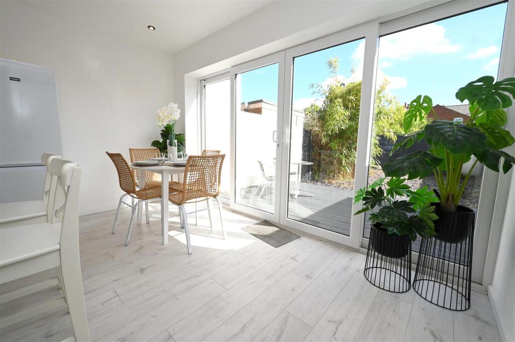 House in Birmingham, West Midlands - View 5