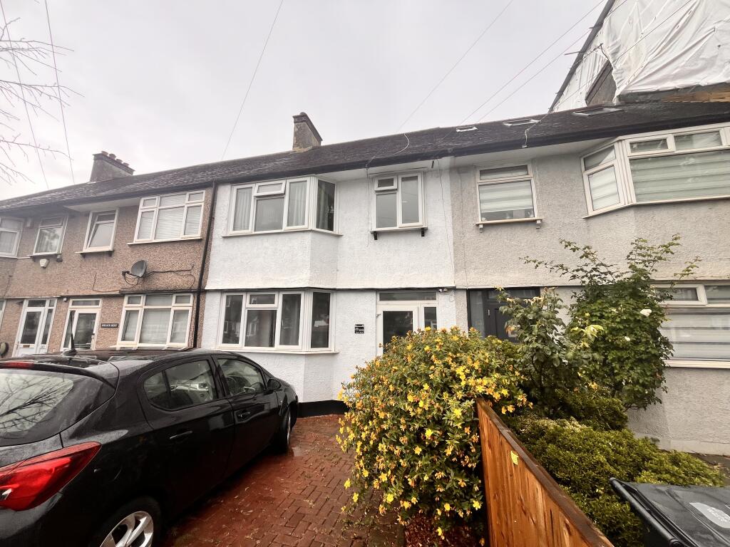 Main image of property: CR4 1AE