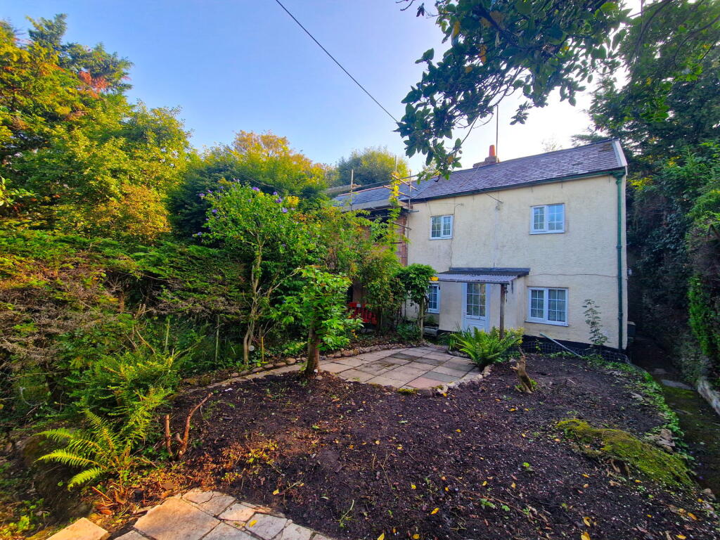 4-bed detached on Mill Street,Ottery St. Mary,EX11 1AN, £365,000