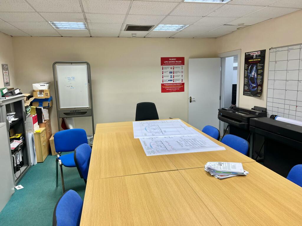 B Bradleys - Office 1.jpg