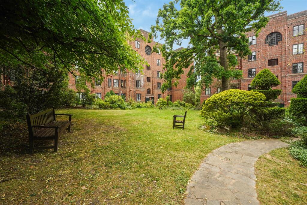 Apartment in London - View 4