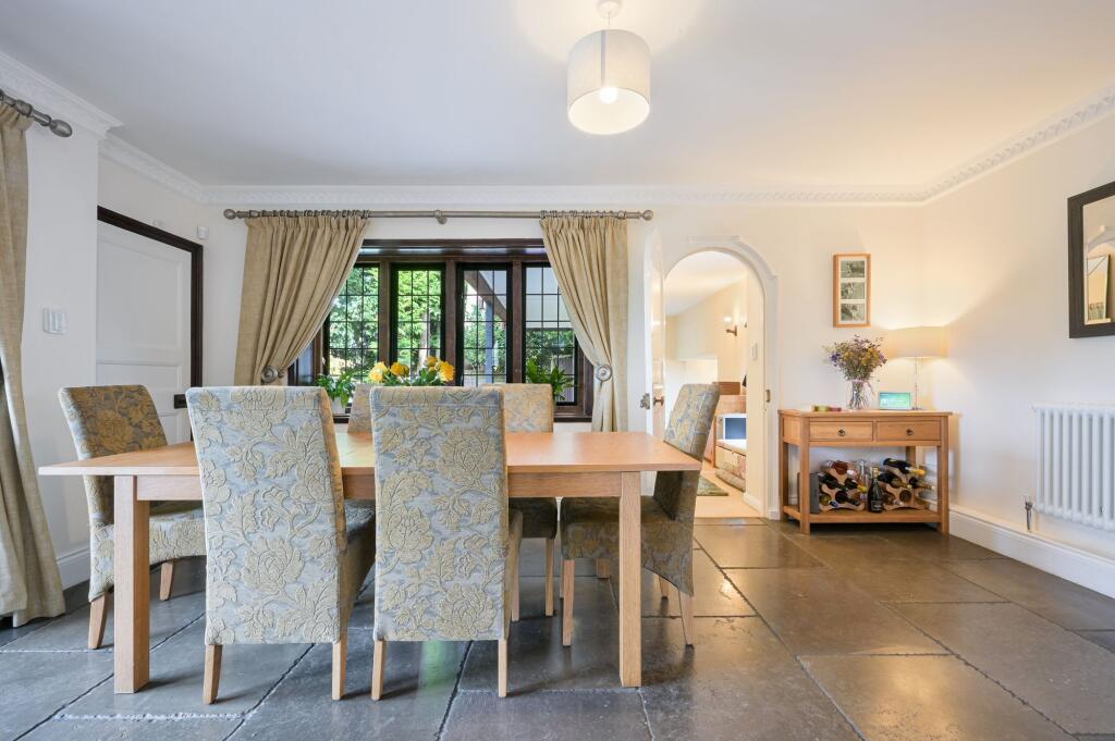 House in Reigate and Banstead, Chipstead - More