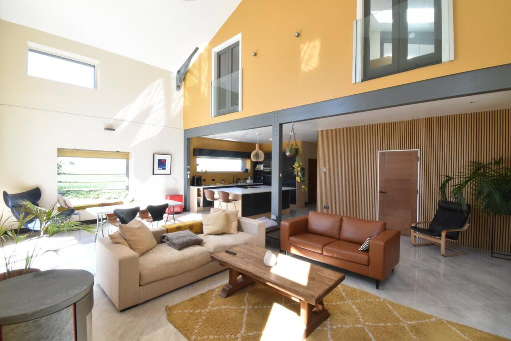 House in Maidstone, Boughton Malherbe - More