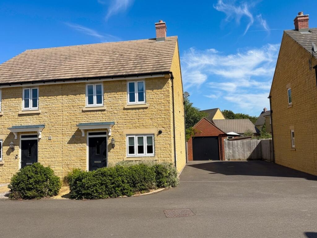 Main image of property: Bramling Cross, Longworth, OX13