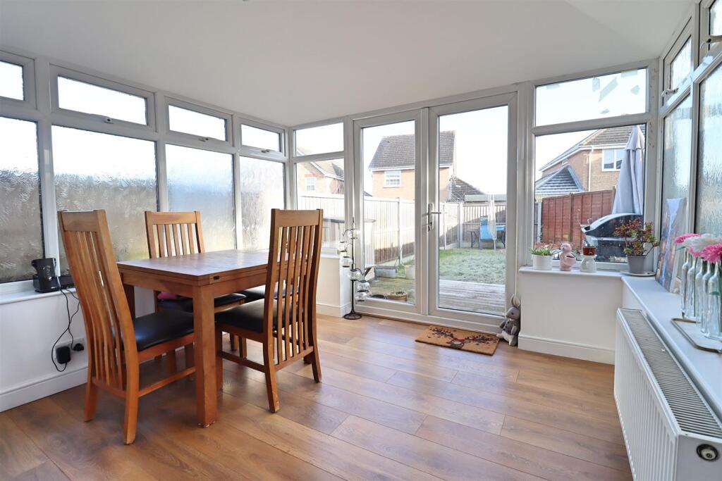 Deerleap Way, Braintree photo 4