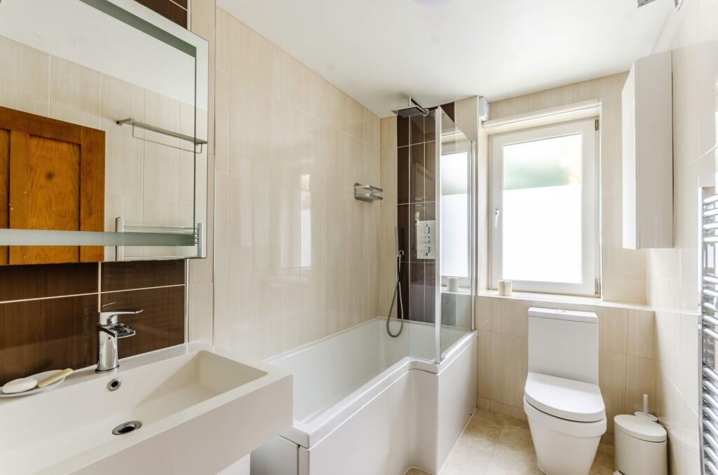 Apartment in London - View 5