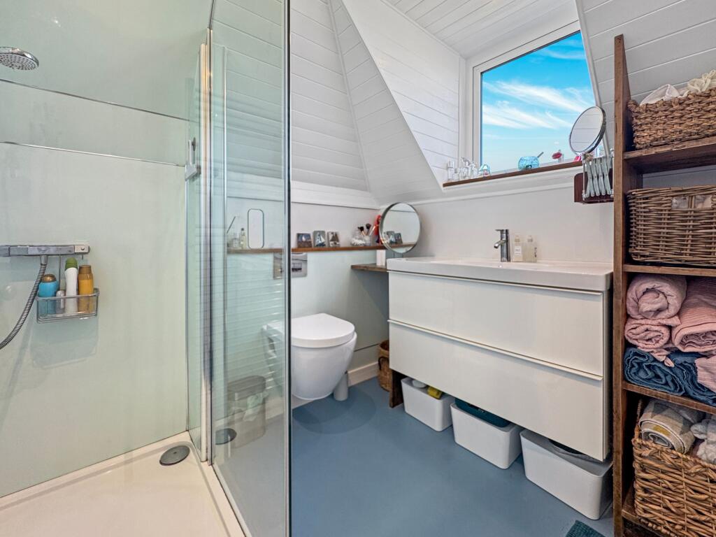 Apartment in Portsmouth - More