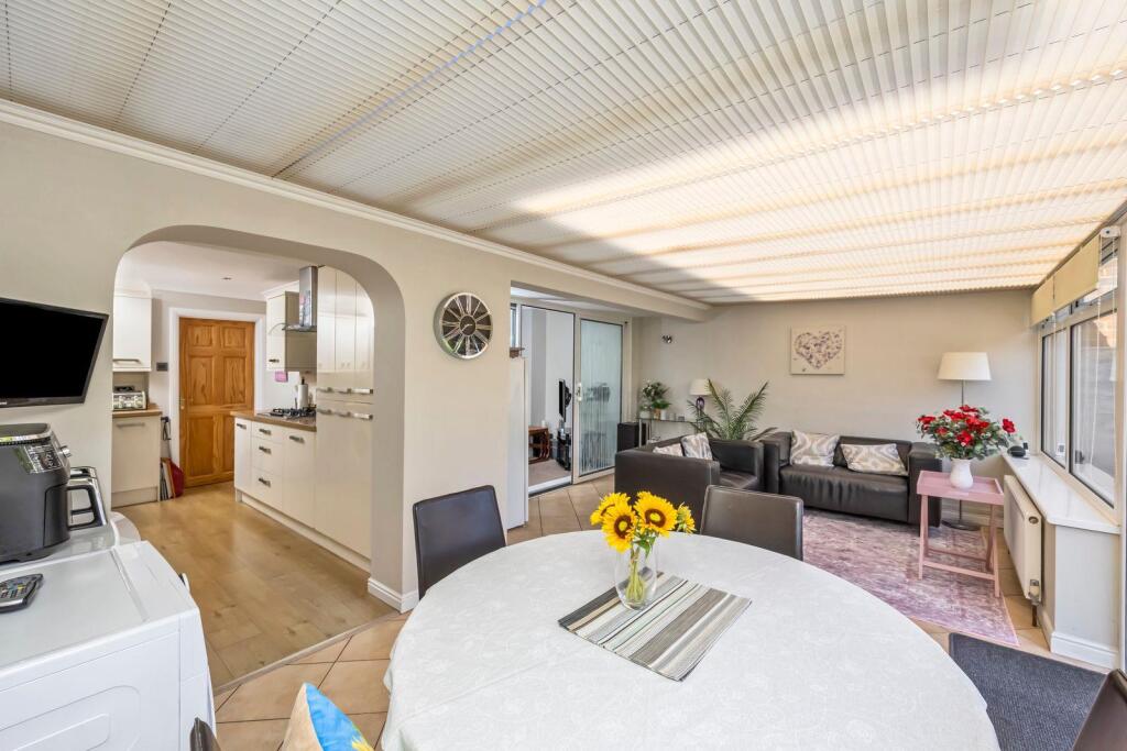 House in Adur, Kingston Buci - More
