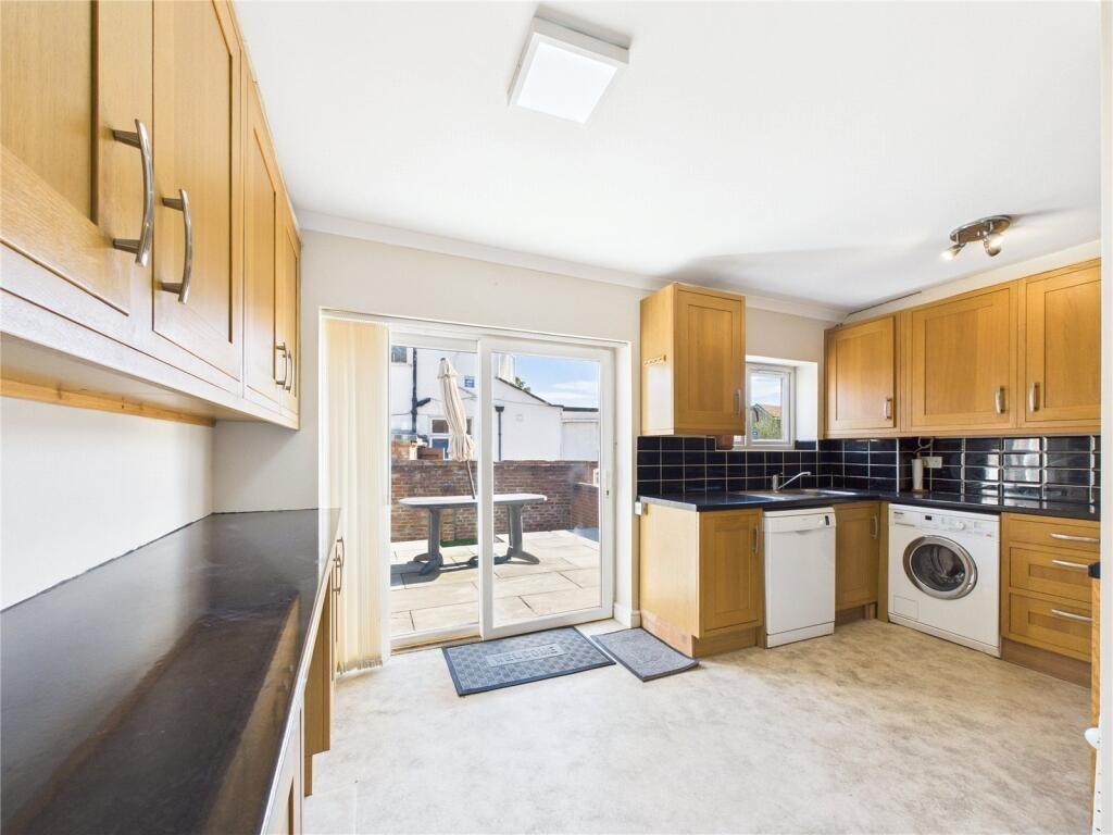 Holly Avenue, Stanmore, Middlesex, HA7 photo 3