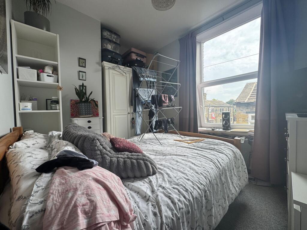 House in Bradford - View 4