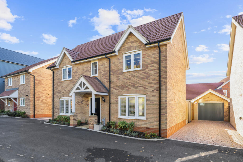 4-bed detached on Corn Road, Bishop's Stortford, Hertfordshire, CM23, £635,000