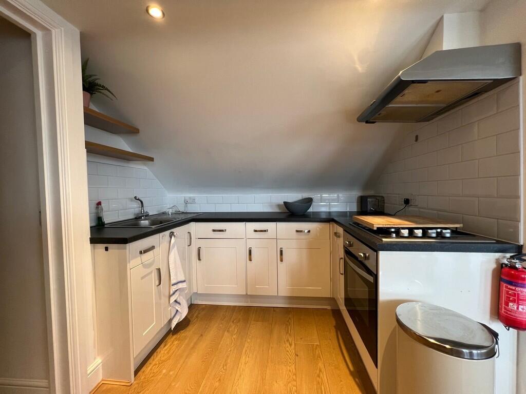 Apartment in London - View 3