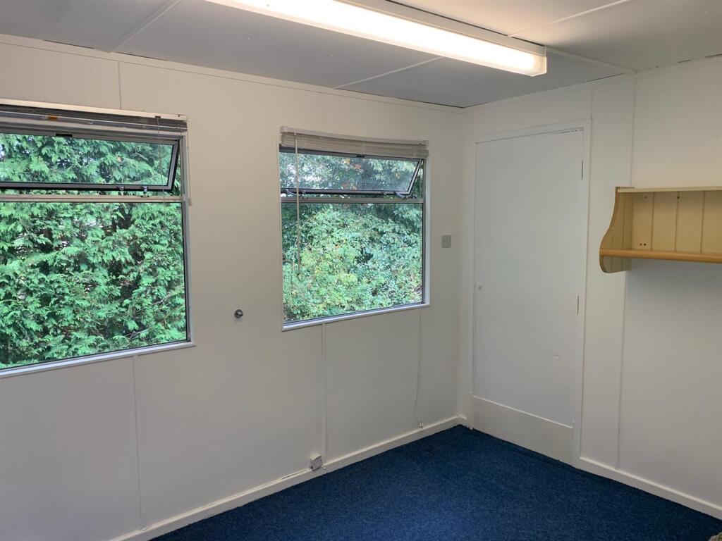 Main image of property: Lynderswood Business Park, Braintree