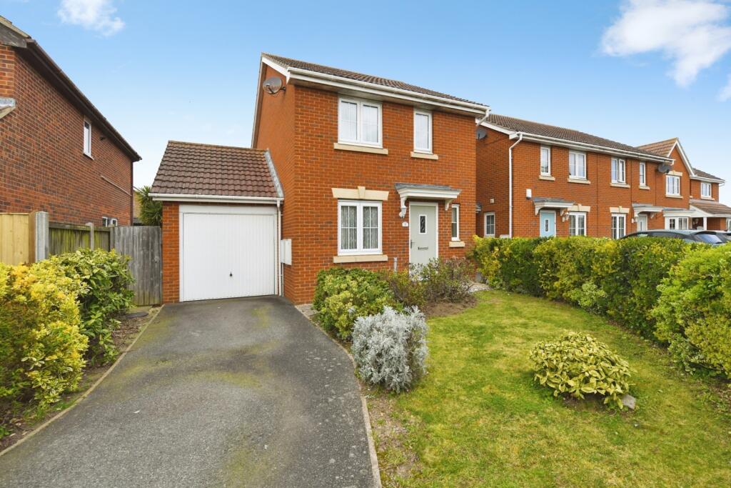 Main image of property: Havengore Close, Great Wakering, Southend-on-Sea, Essex, SS3