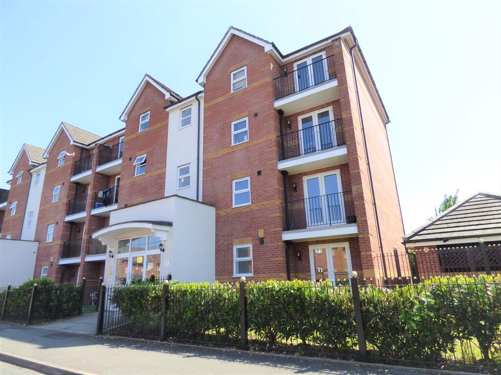 Main image of property: Oakcliffe Road, Manchester