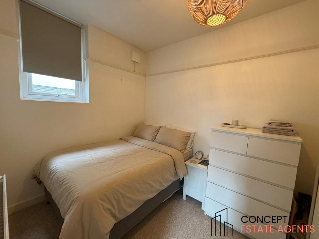 Apartment in London, Falcon Estate, Clapham Junction - View 4
