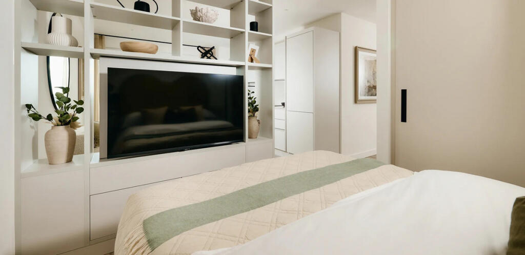 Apartment in Watford - View 5